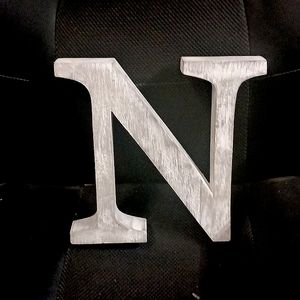 🏷3/$15 Letter " N " Home Decor